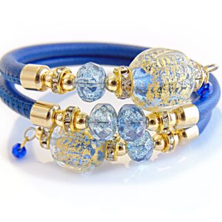 Bracciale da Donna con perle in Vetro di Murano Originale e vera pelle Toscana, Collezione Diana, modello Contrarie blu con foglia in oro 24kt
